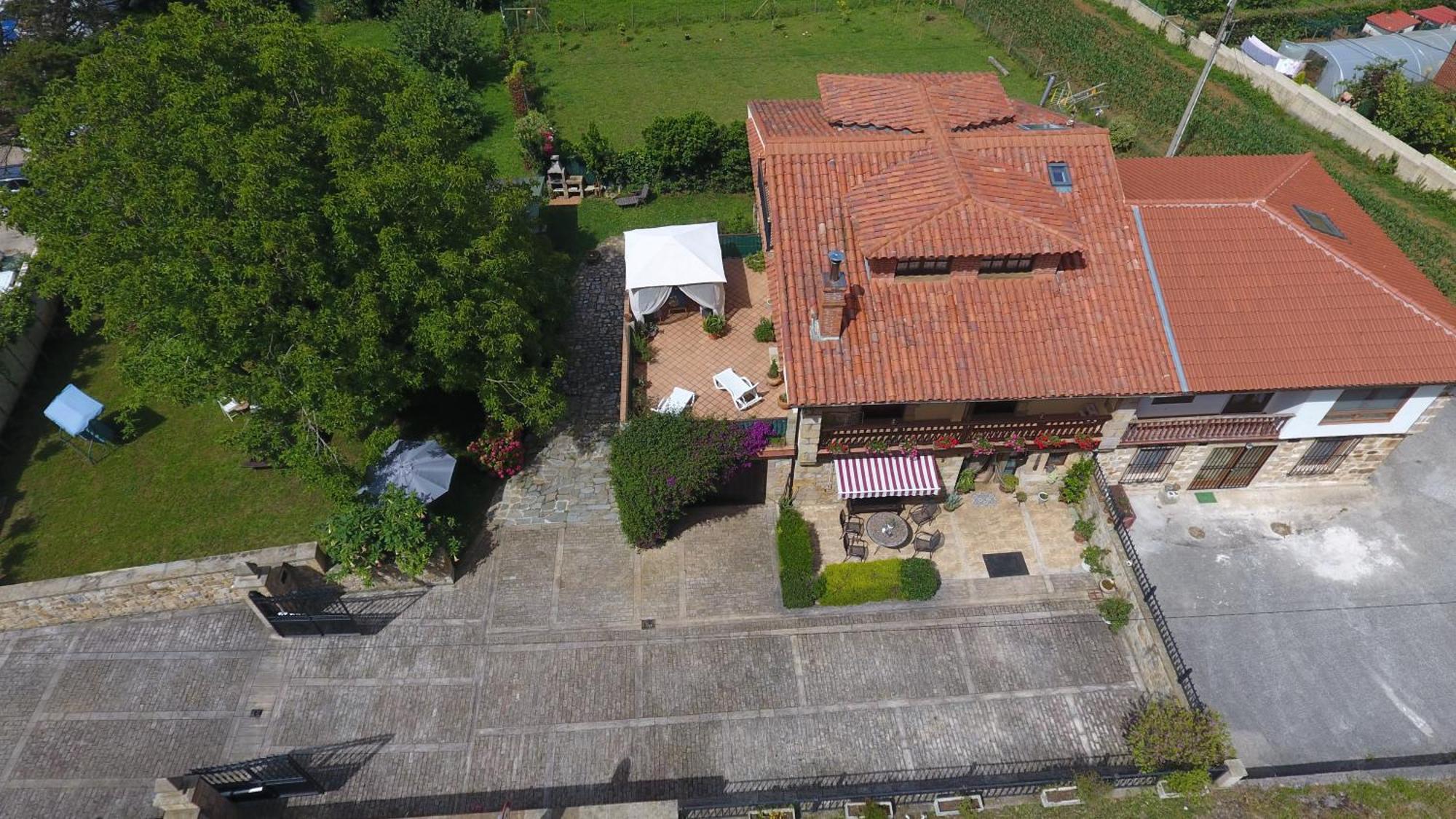 La Chimenea Cantabra Orena Exterior foto